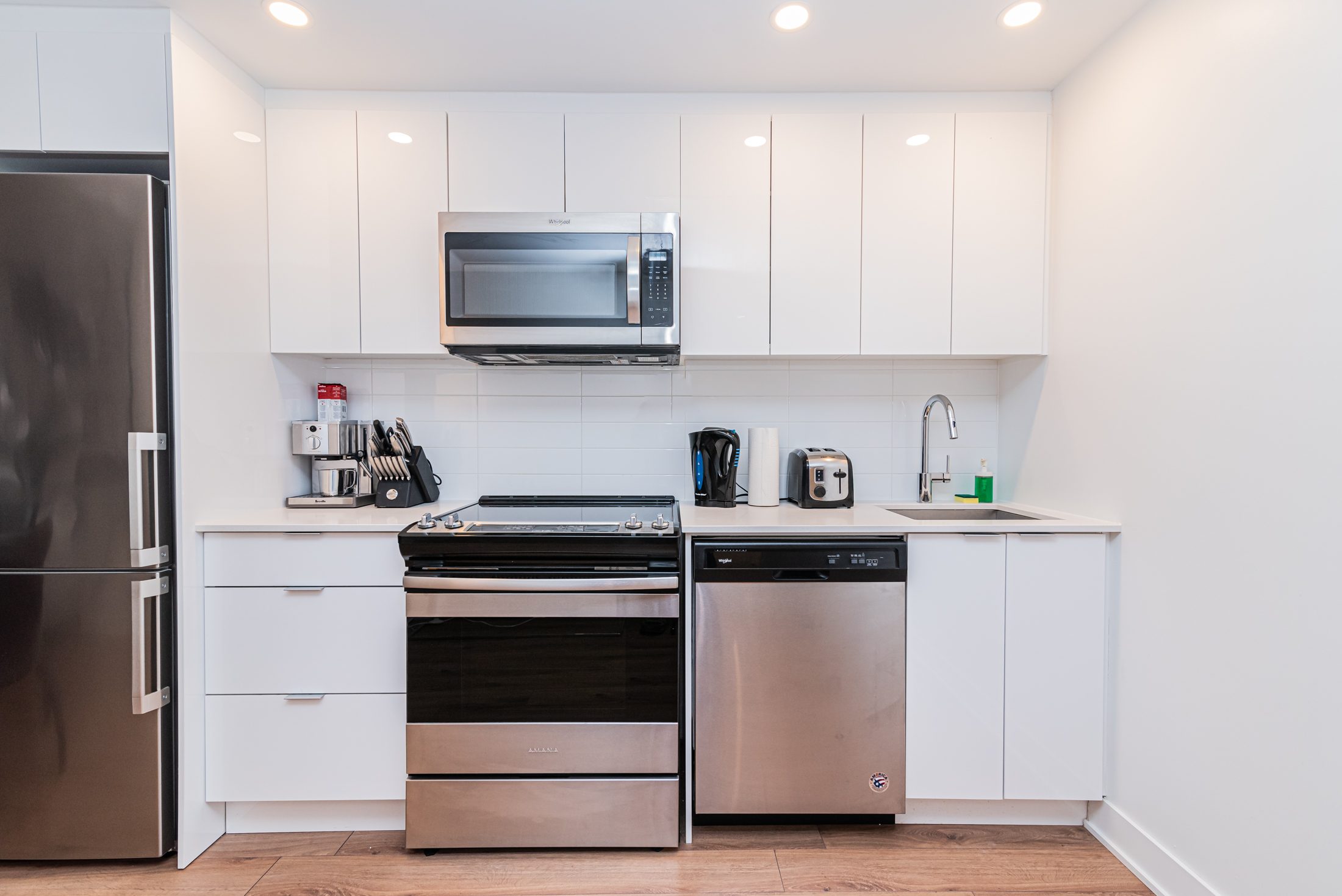 zenith__2A_kitchen_area