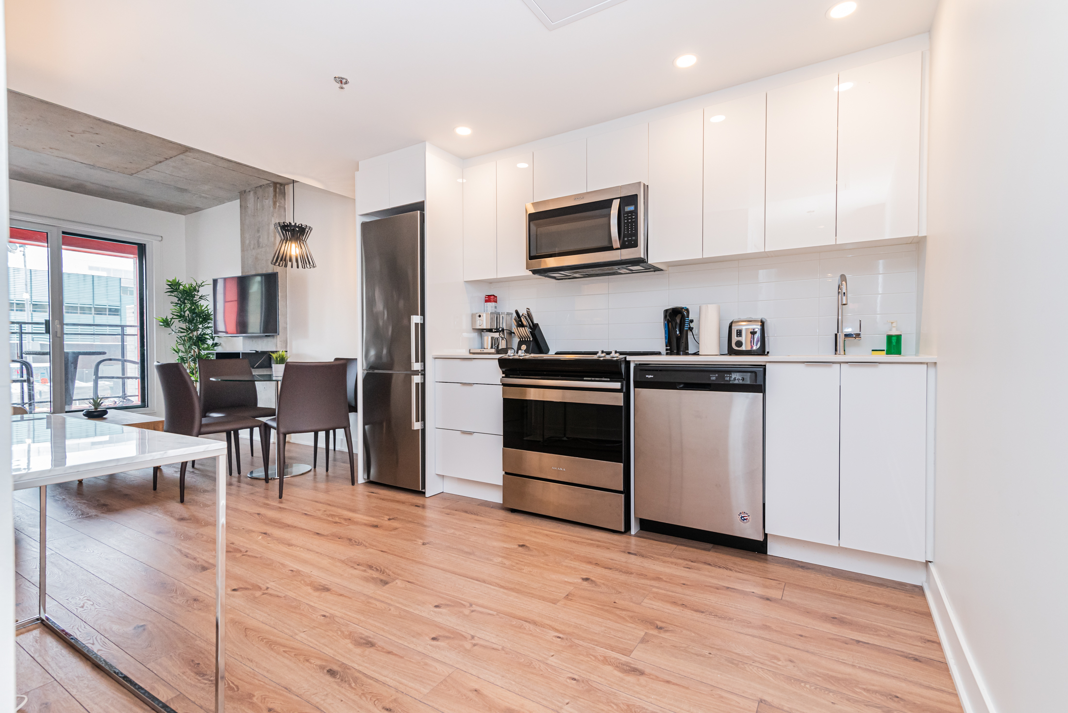 zenith__2A_kitchen_area4