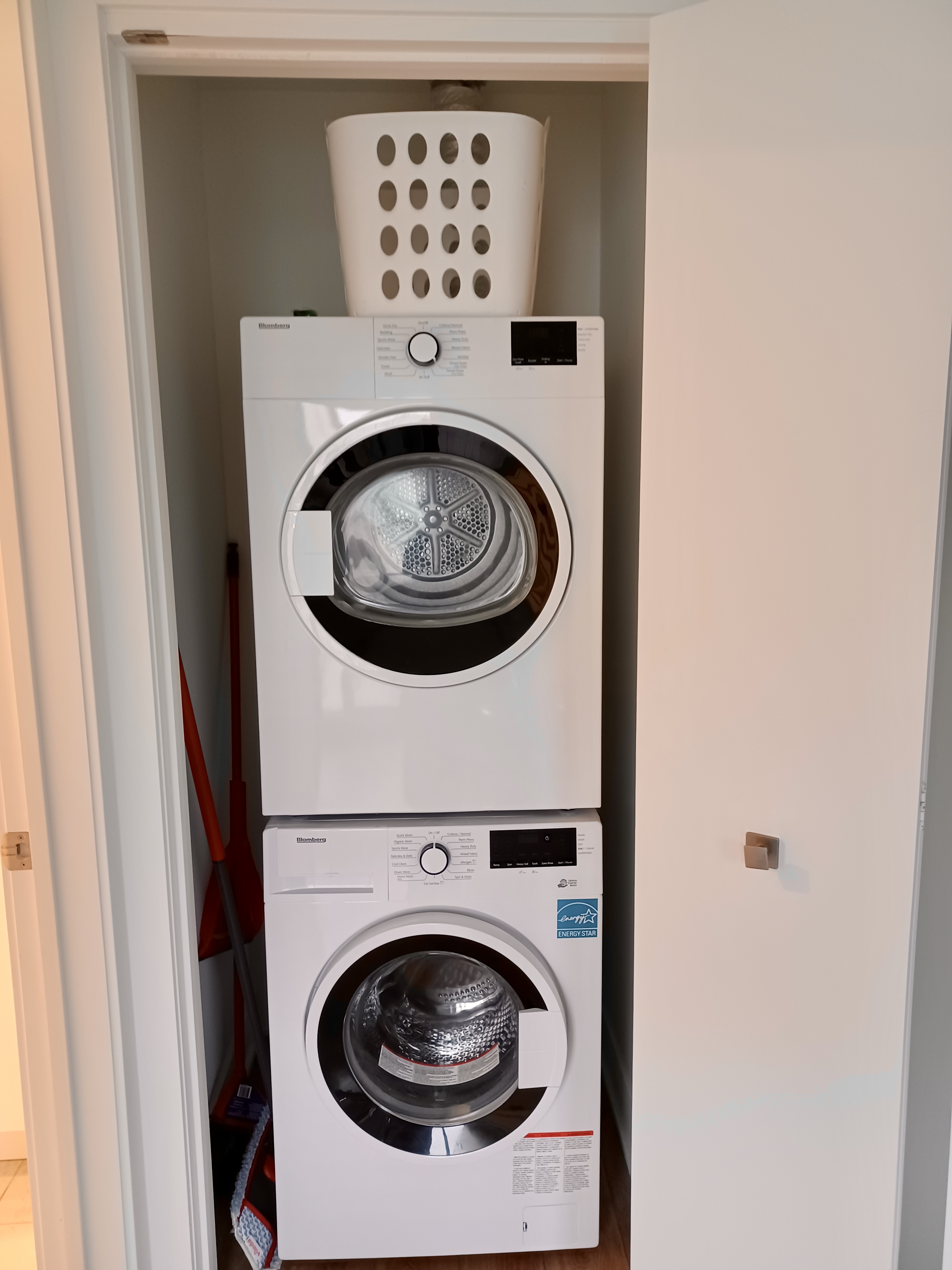 zenith__3A-_washing_area