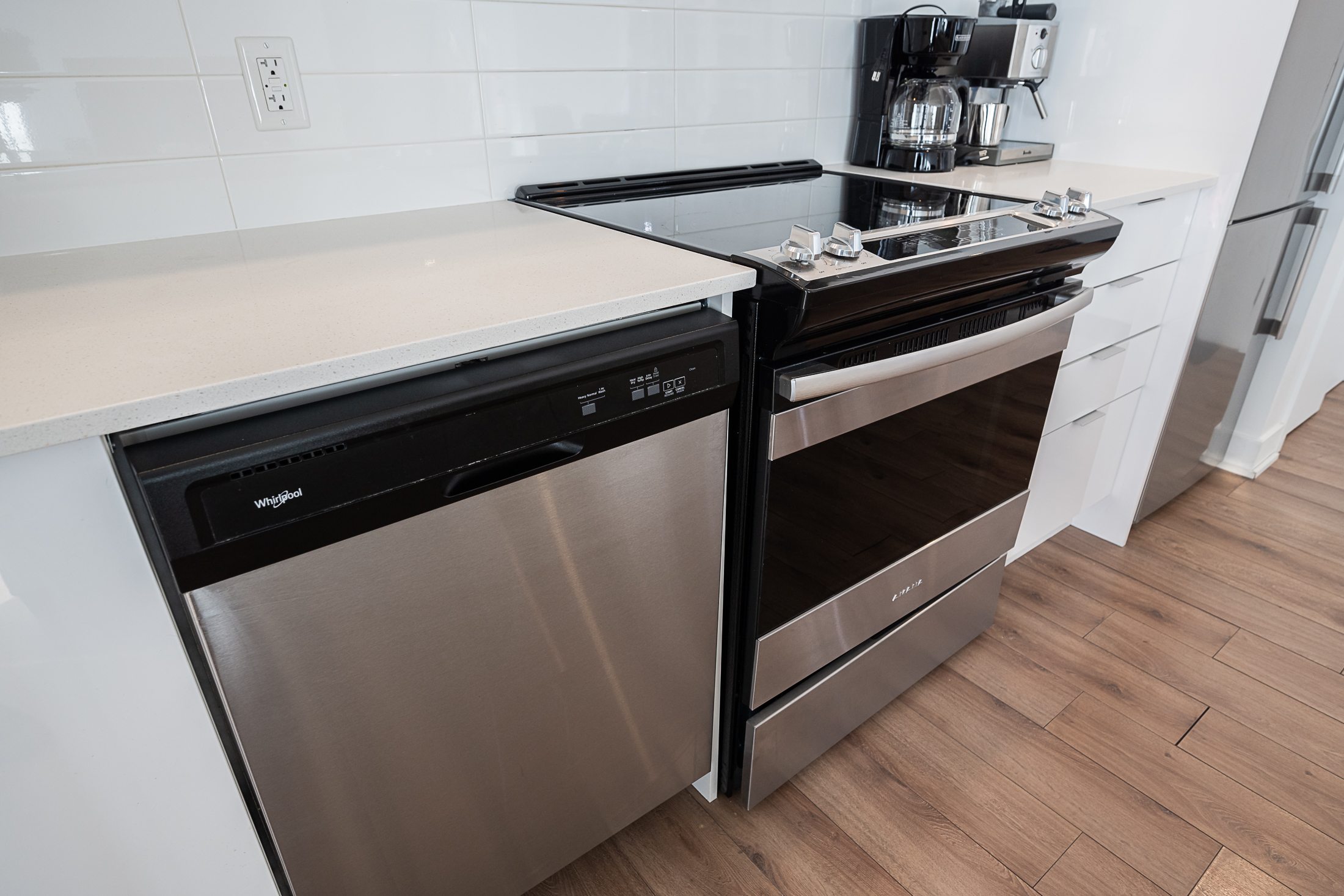 zenith__6A_kitchen_view4