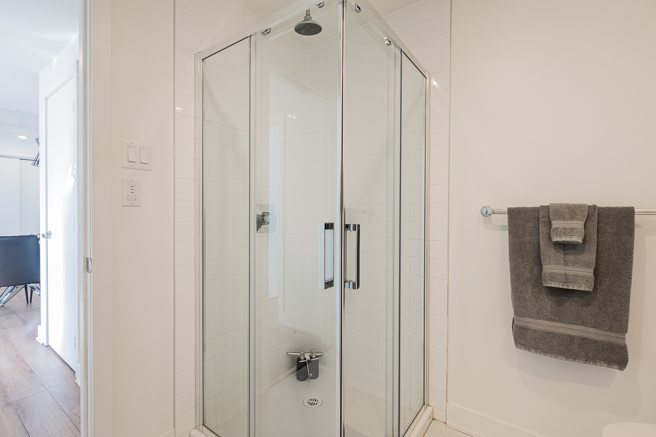 zenith__6A_shower_area