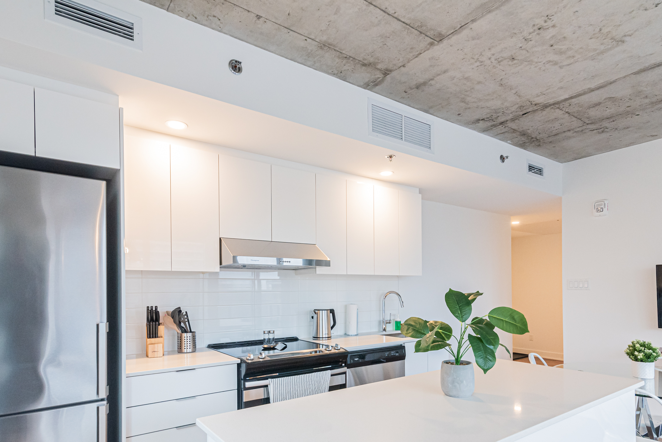 zenith__7A_kitchen_area