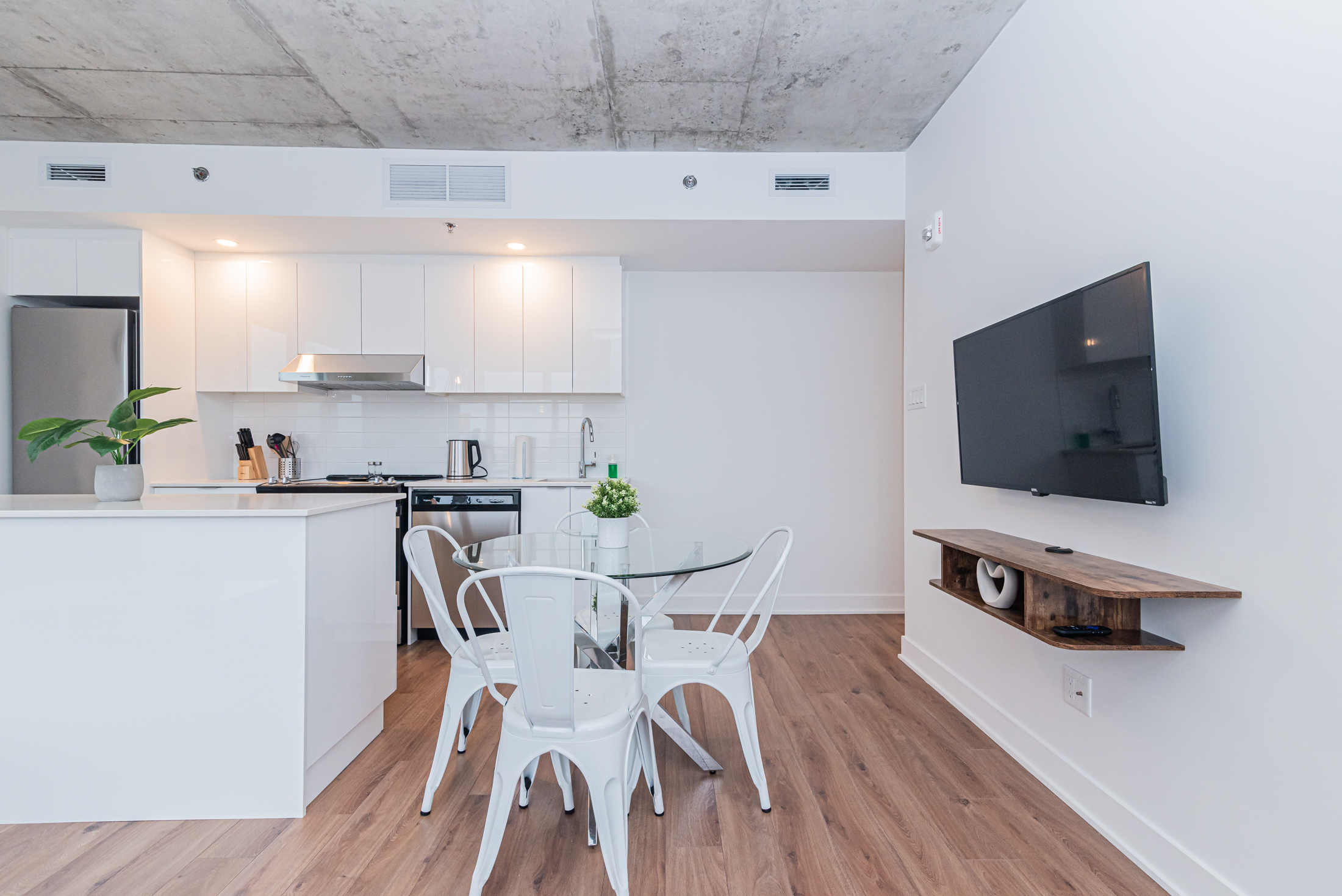 zenith__7A_tv_screen_image